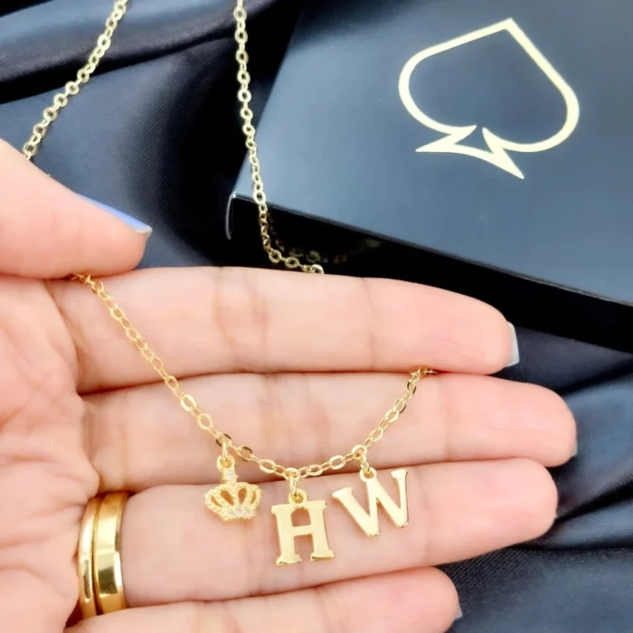 Queen HW Necklace - 18k Gold Plated - 2